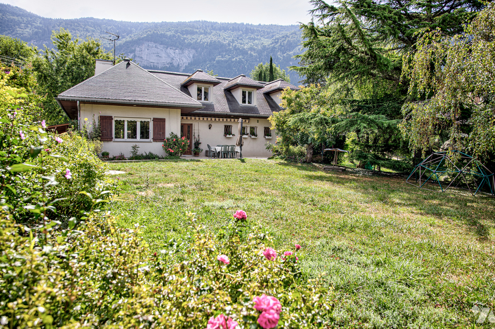 Maison 6 pièces 201 m² · à Beaumont · 201,4 m² · 985 000 €