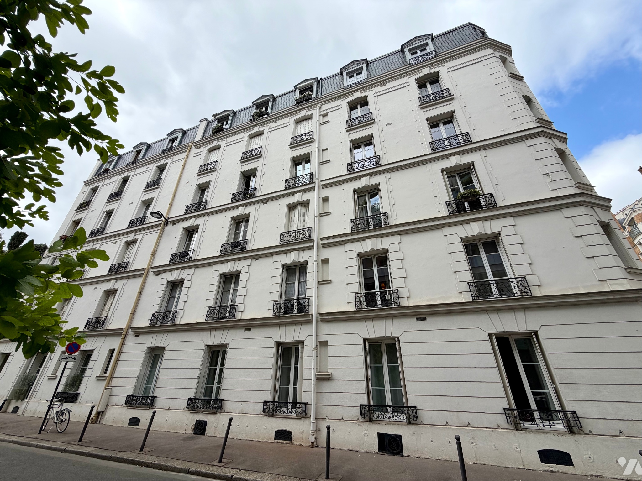 Appartement 3 pièces 52 m² · à Paris 7e Arrondissement · 51,7 m² · 670 000 €