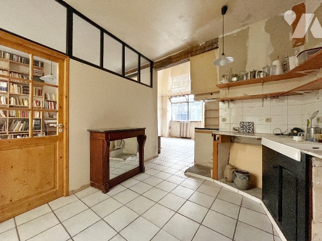 Sale - Apartment - PARIS 10 - 55.65 m² - 3 rooms - 36 rue Sainte Marthe