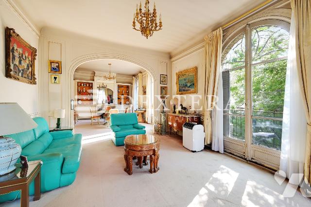 Maison 10 pièces 247 m² · à Neuilly-sur-Seine · 247,3 m² · 4 359 224 €