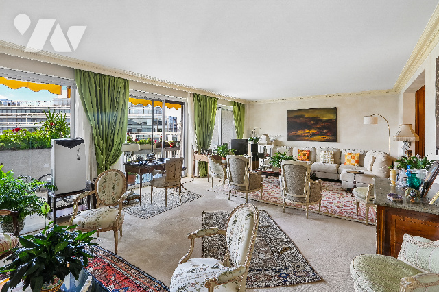 Appartement 5 pièces 154 m² · à Paris 16e Arrondissement · 154,4 m² · 1 900 000 €