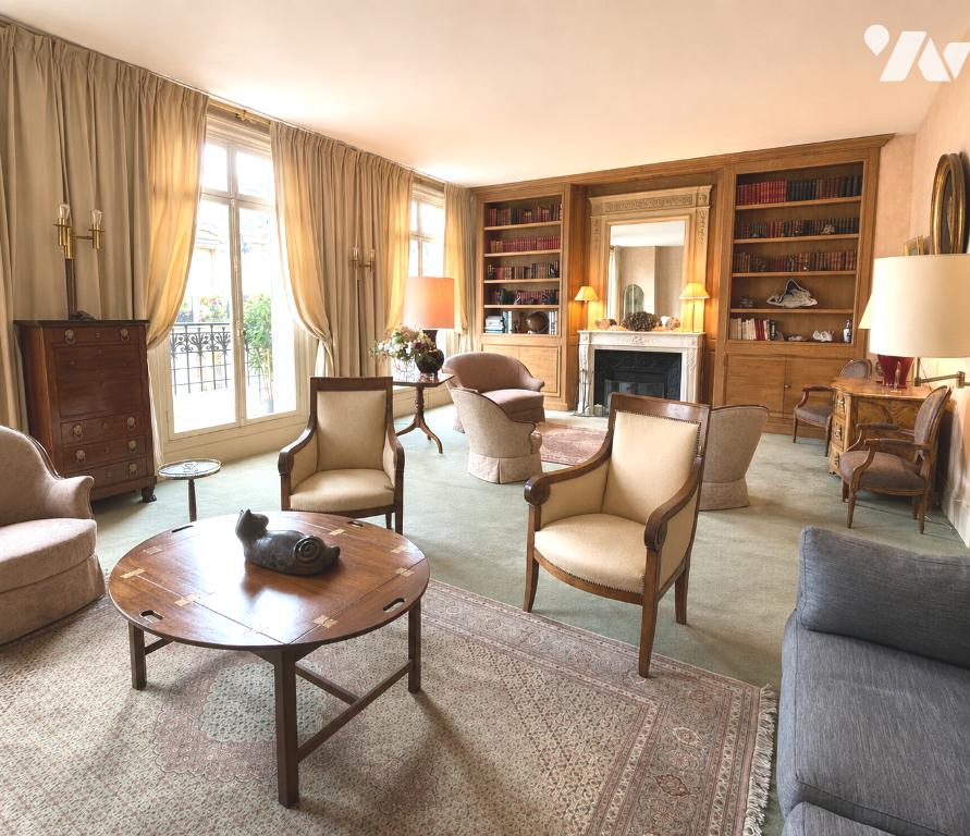 Appartement 7 pièces 244 m² · à Paris 17e Arrondissement · 243,8 m² · 2 403 846 €