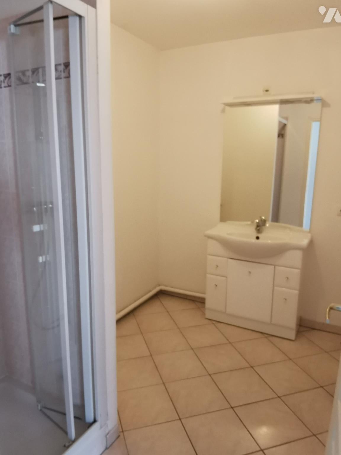 LOCATION appartement-GOURNAY EN BRAY (76)