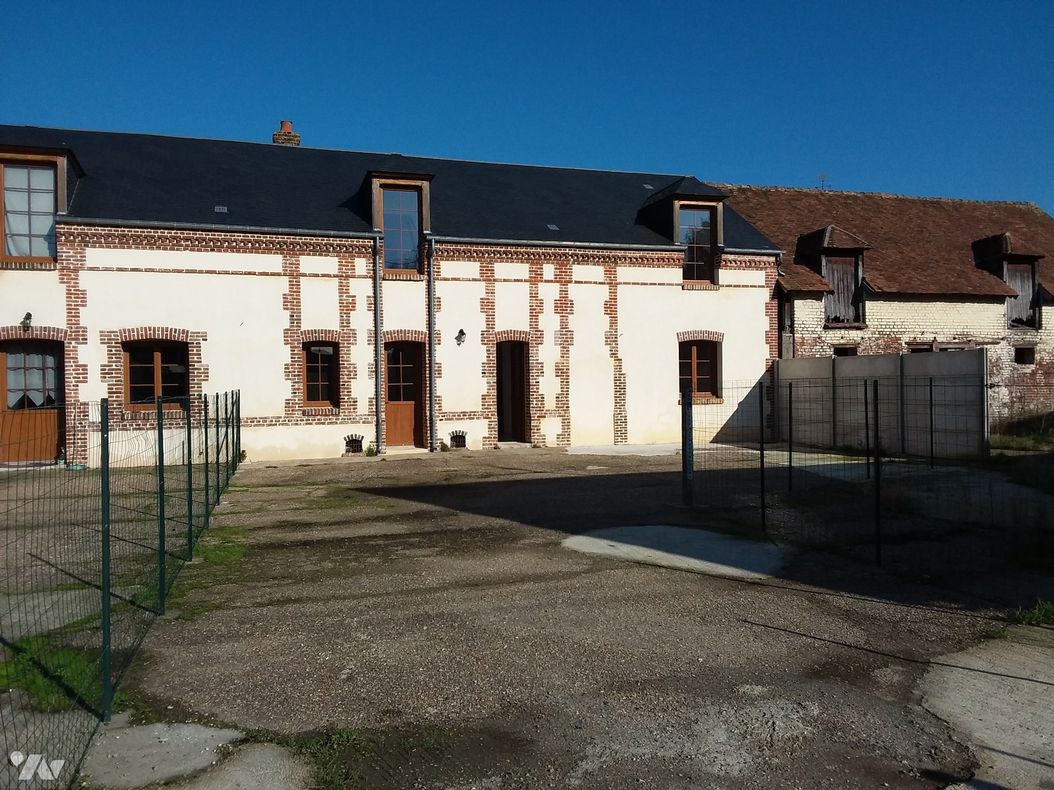 Maison 5 pièces 143 m² · à Saint-Germer-de-Fly · 143 m² · 880 €/mois