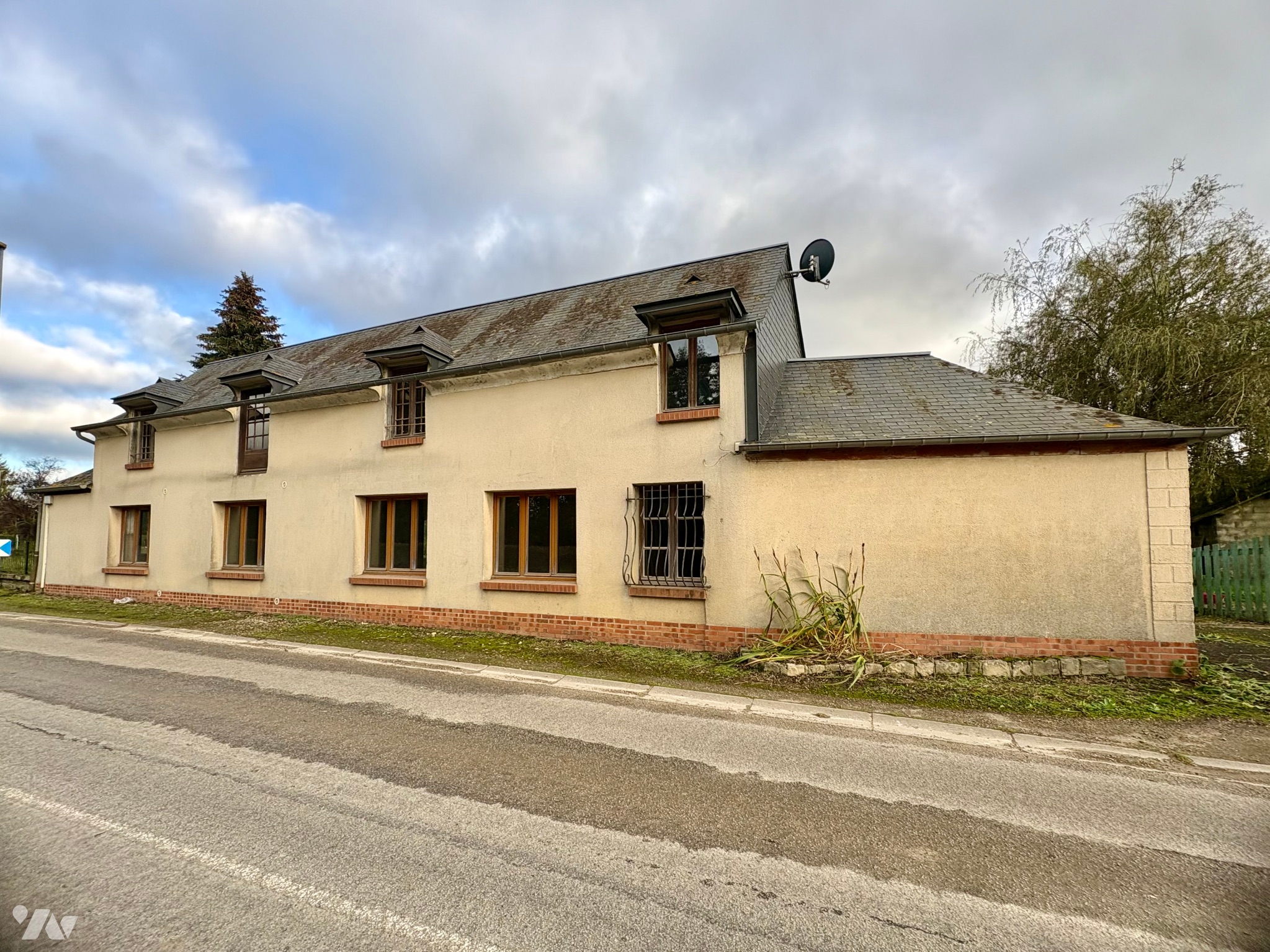 Maison 241m² — Argueil