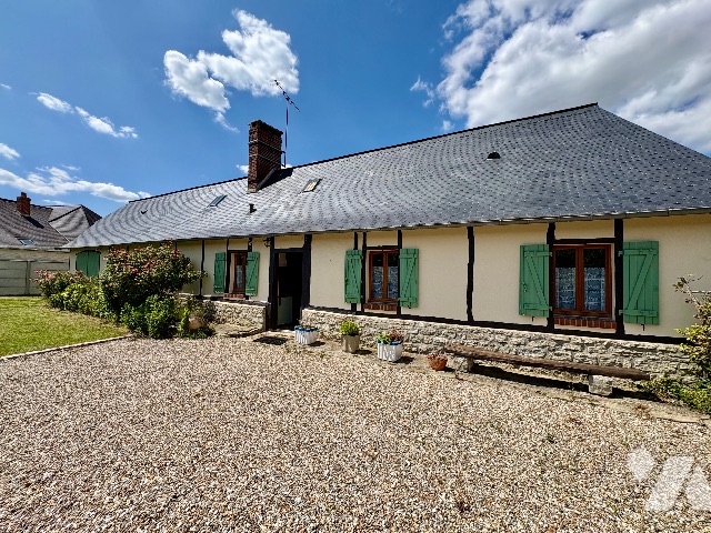 Vente - Maison / villa - ST MICHEL D HALESCOURT - 140,15 m² - 5 pièces - 39-25