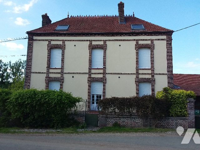 Maison 6 pièces 125 m² · à Saint-Germer-de-Fly · 125 m² · 850 €