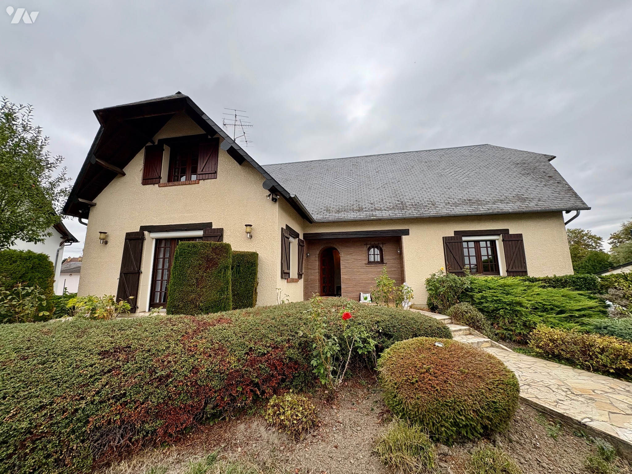 Maison 8 pièces 200 m² · à Gournay-en-Bray · 199,8 m² · 265 000 €
