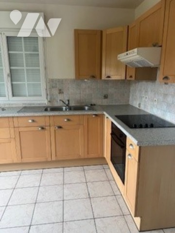 LOCATION maison-YVETOT (76)