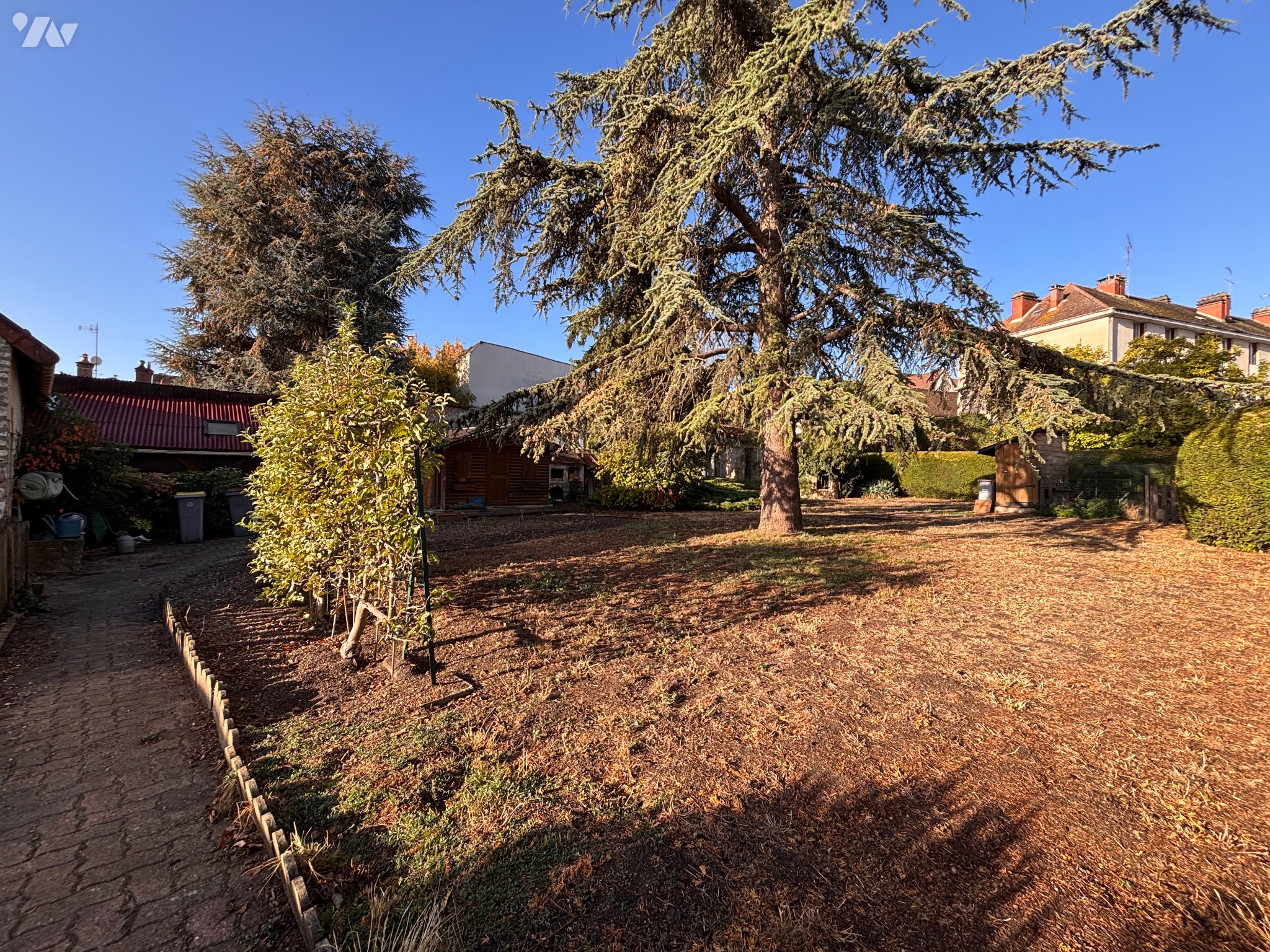 Terrain 461 m² · à Montereau-Fault-Yonne · 461 m² · 110 000 €