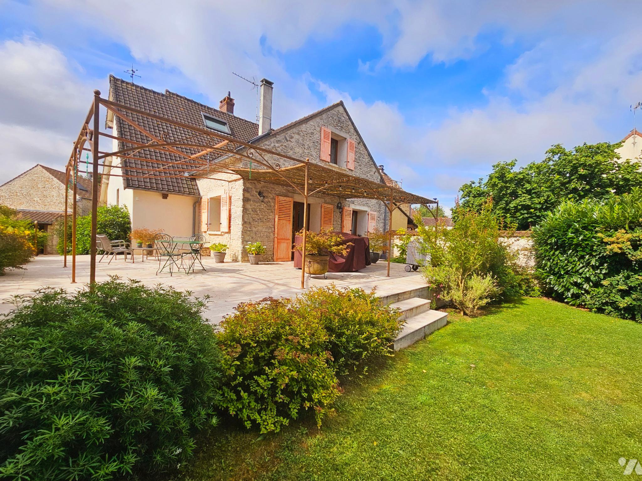 VENTE maison-THOIRY (78)