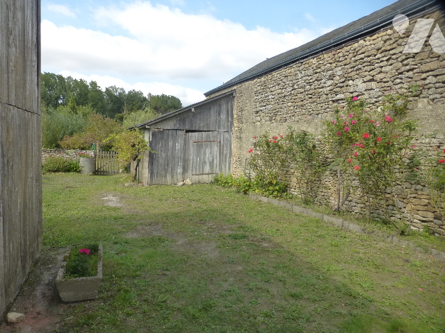 Maison 7 pièces 136 m² · à Moncontour · 136 m² · 65 850 €