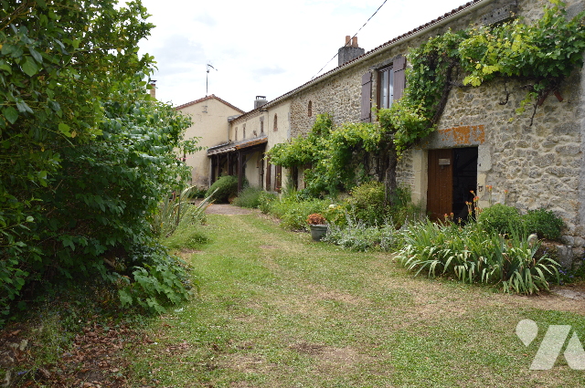 MAI 150m² — Pressigny