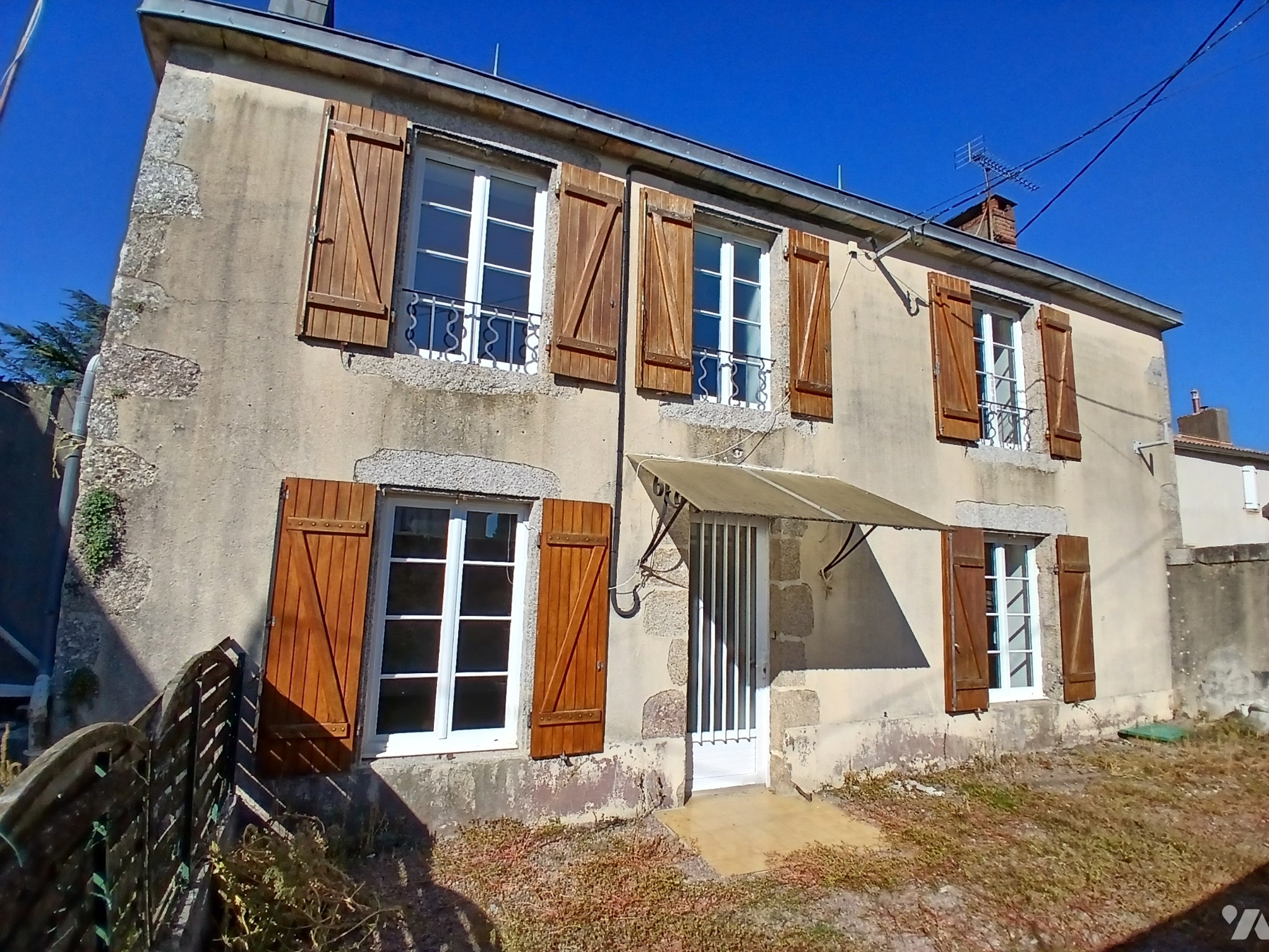 VENTE maison-LARGEASSE (79)