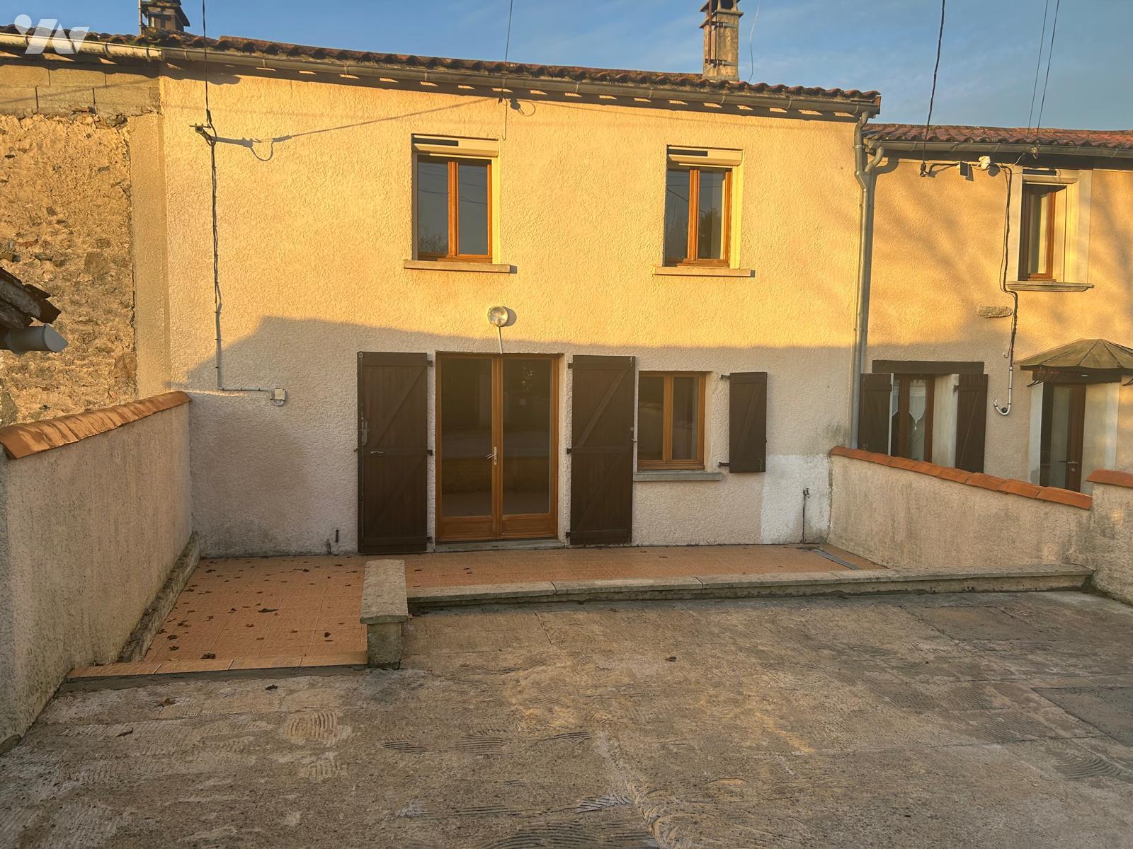 Maison à Saint-Martin-du-Fouilloux