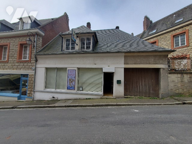 Local d'activités 77m² — Aumale