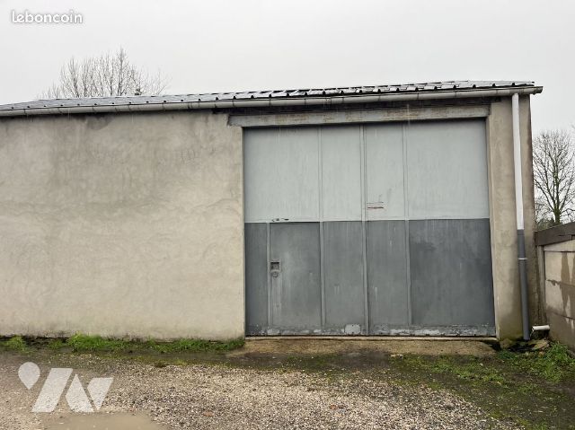 Local d'activités 70m² — Dargnies