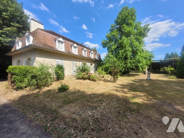Maison 7 pièces 212 m² · à Blangy-sur-Bresle · 212 m² · 235 000 €