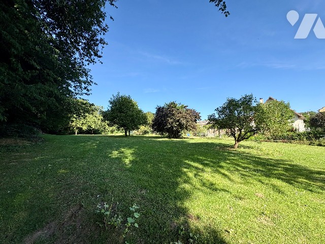 Terrain 2238 m² · à Domart-en-Ponthieu · 2 238 m² · 50 000 €