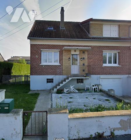 Vente - Maison / villa - ROSIERES EN SANTERRE - 100,52 m² - 5 pièces - 748