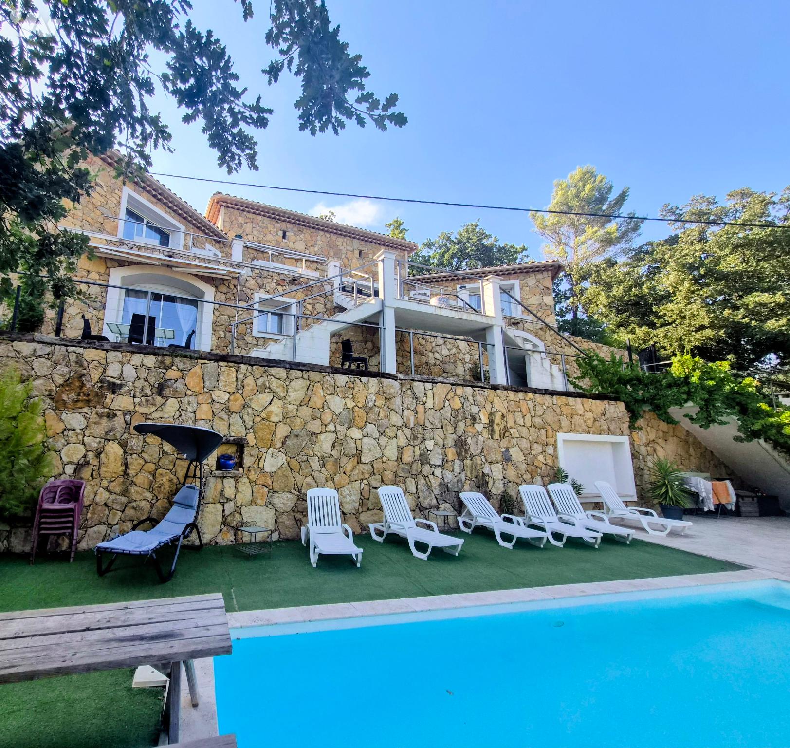 Maison 8 pièces 190 m² · à Cannet-des-Maures · 190 m² · 775 000 €