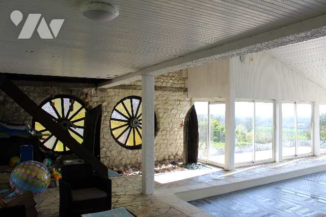 Maison 7 pièces 269 m² · à Beaumont Saint-Cyr · 269 m² · 295 000 €