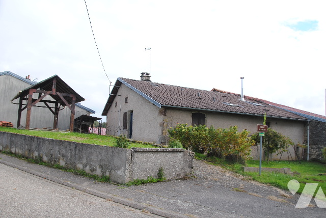 Maison 6 pièces 216 m² · à Nonville · 216 m² · 145 000 €