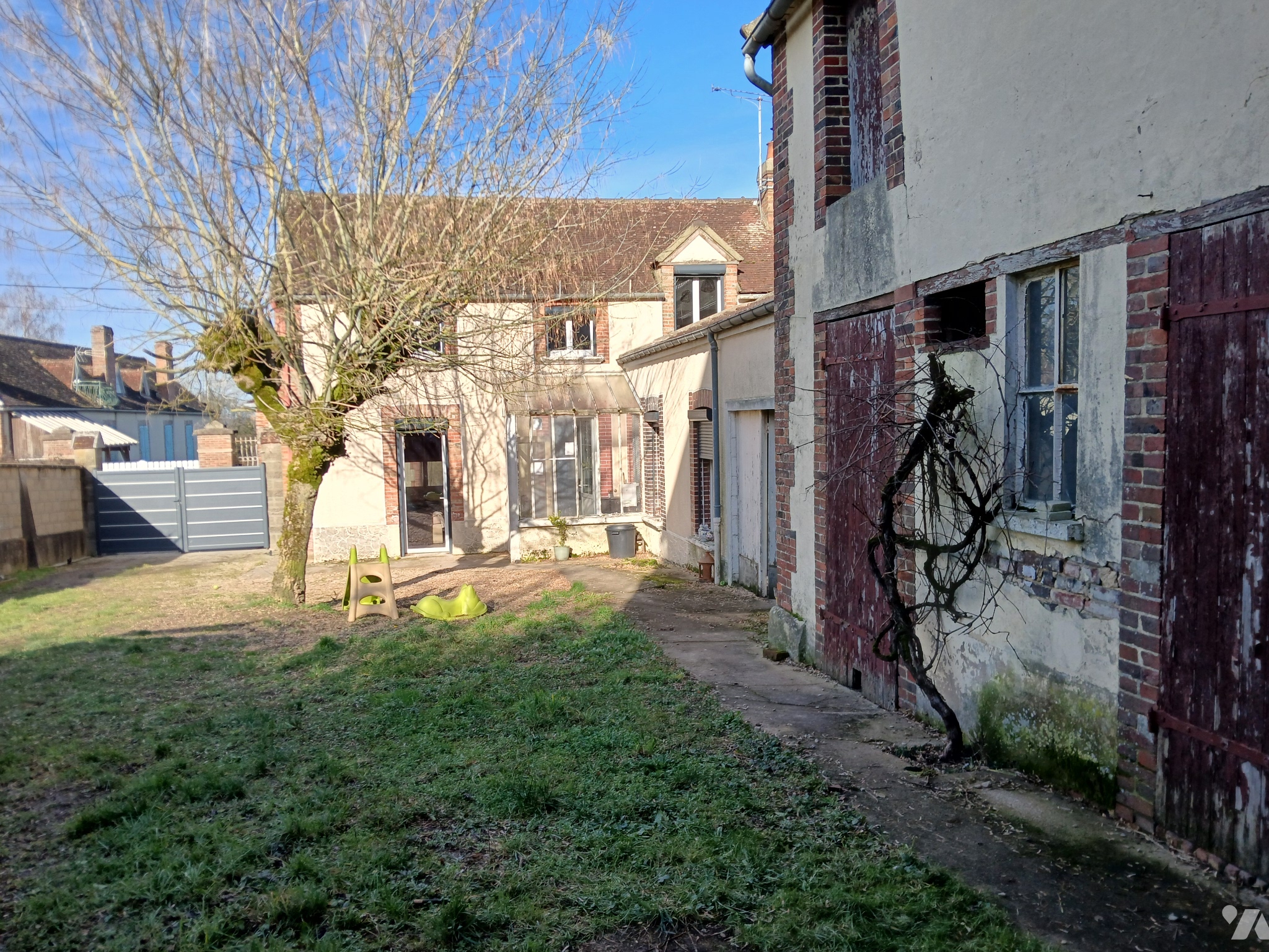 Maison 93m² — Mont-Saint-Sulpice