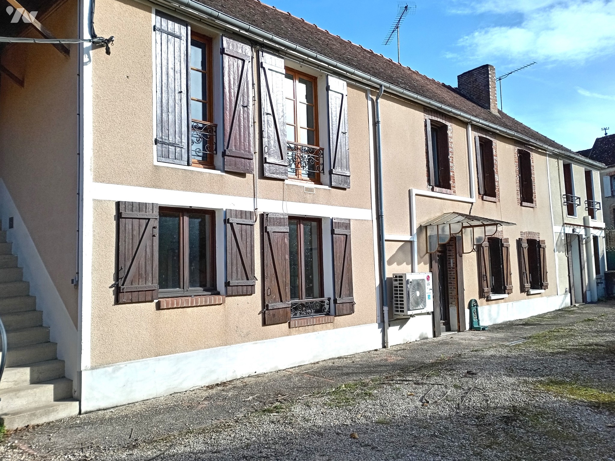 Maison 187m² — Pontigny