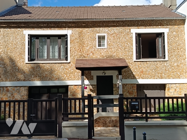 Maison 4 pièces 100 m² · à Plessis-Robinson · 100 m² · 620 000 €