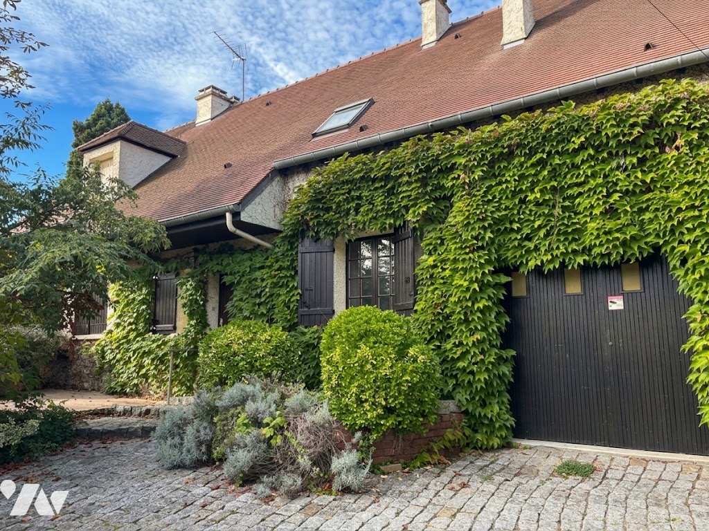 Maison 8 pièces 179 m² · à Bougival · 179 m² · 950 000 €