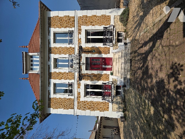 Maison 8 pièces 247 m² · à Saint-Maur-des-Fossés · 247 m² · 1 690 000 €