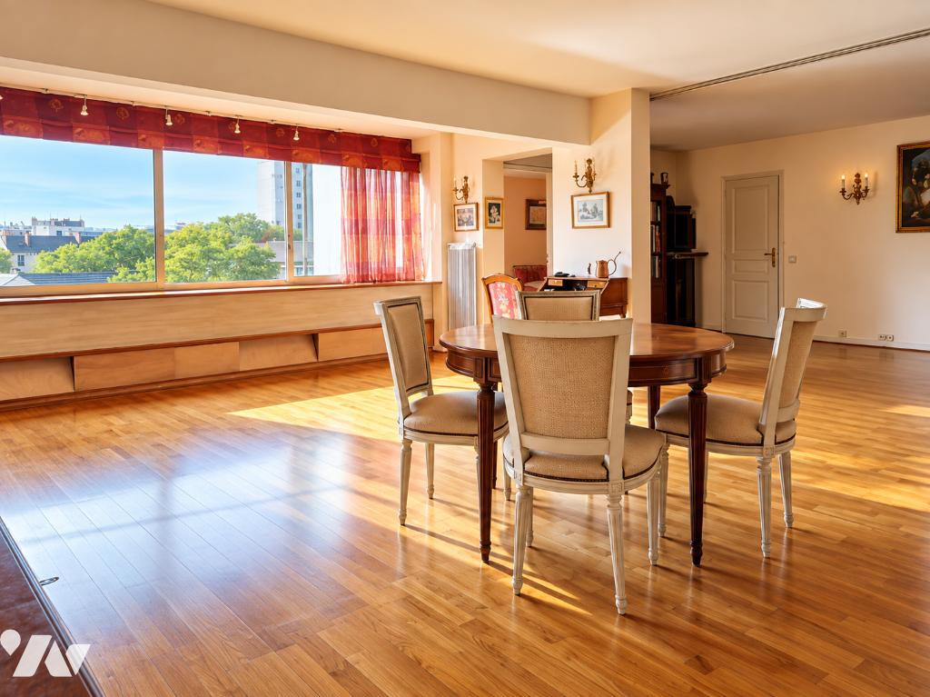 Appartement 4 pièces 120 m² · à Paris 15e Arrondissement · 120,3 m² · 1 140 000 €