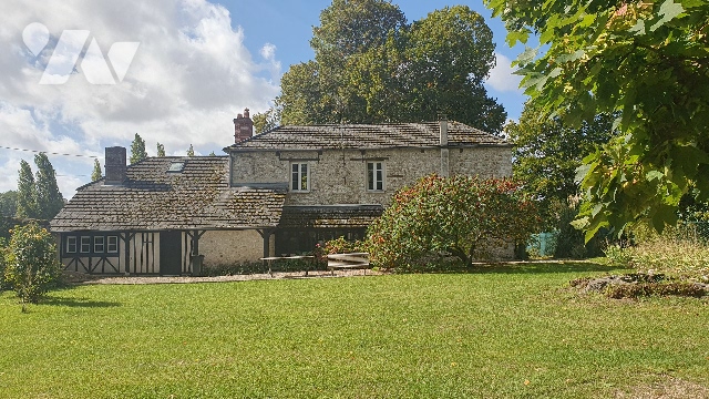 Vente - Maison / villa - LOMMOYE - 135 m² - 5 pièces - V04-01/2024