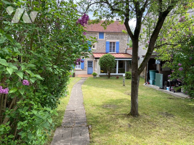 Vente - Maison / villa - BENNECOURT - 100 m² - 5 pièces - V2025-04-02