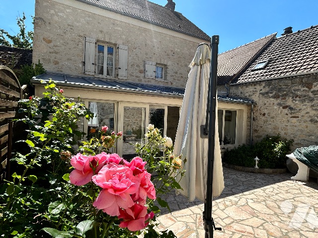 Maison 5 pièces 147 m² · à Perchay · 146,6 m² · 400 000 €