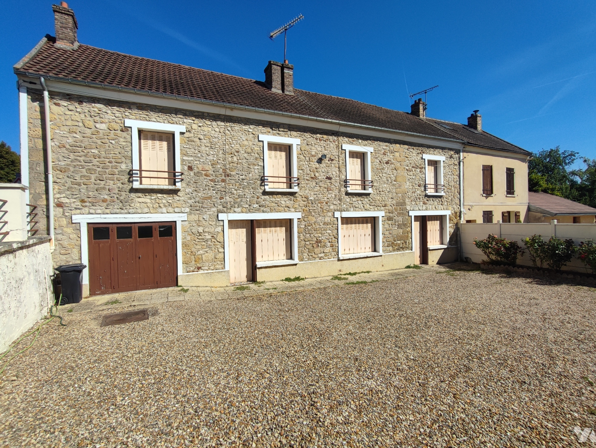 Maison 7 pièces 144 m² · à Us · 144 m² · 228 000 €