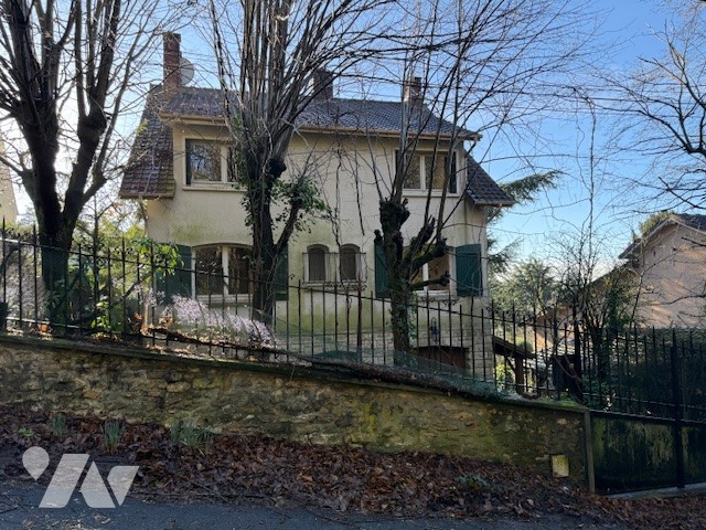 Maison 9 pièces 194 m² · à Montmorency · 194 m² · 453 140 €