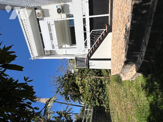 Vente - Maison / villa - ST DENIS - 90 m² - 4 pièces - MPAY