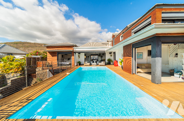 Vente - Maison / villa - LA SALINE LES BAINS - 200 m² - 5 pièces - MTLEC