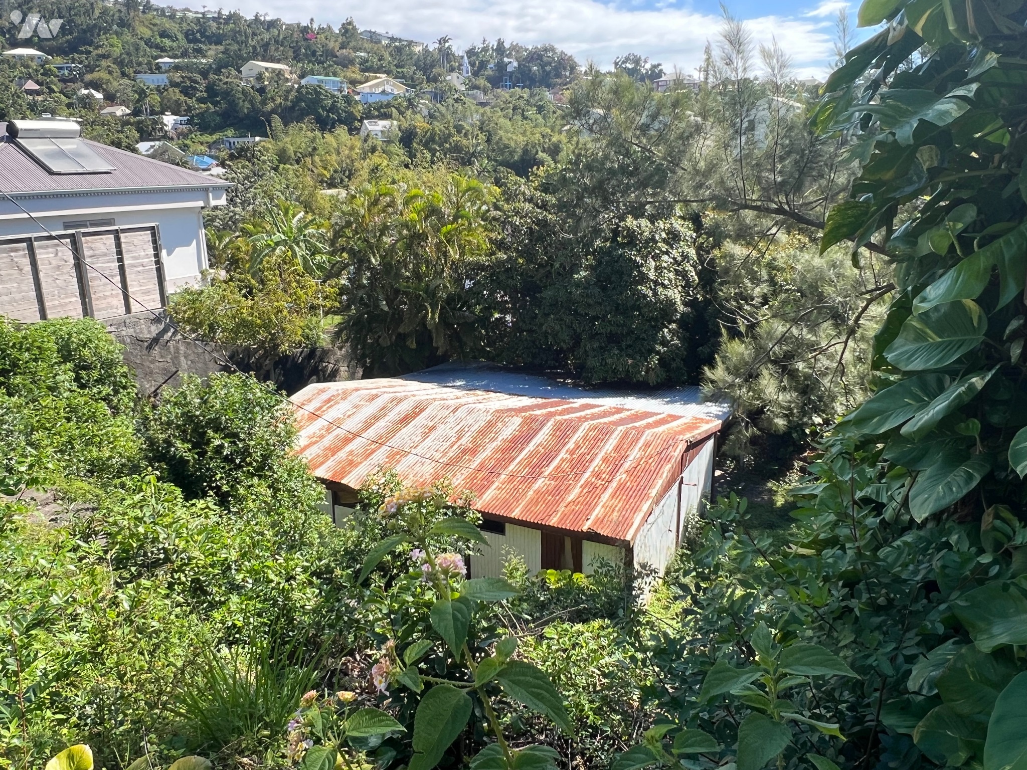 Terrain 1250 m² · à Saint-Denis · 1 250 m² · 140 000 €