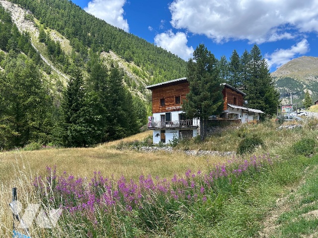 Terrain 5201 m² · à Arvieux · 5 201 m² · 475 000 €