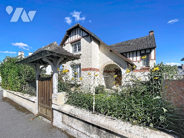Maison 6 pièces 110 m² · à Caen · 110 m² · 220 000 €
