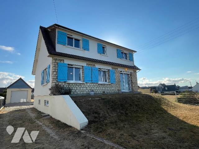 Maison 121m² — Lion-sur-Mer