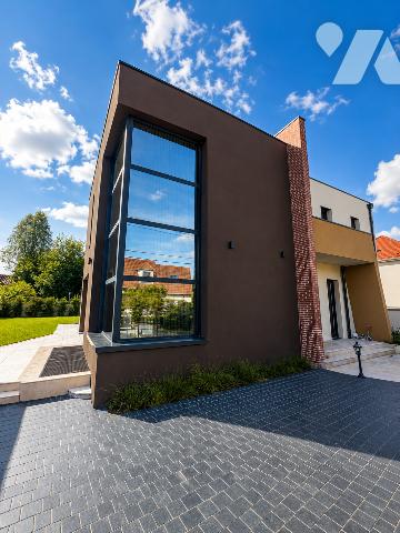 Maison 259m² — Chanteloup-en-Brie
