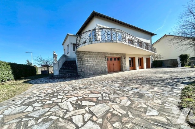 MAI 212m² — Montrond-les-Bains