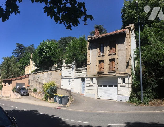 Maison 6 pièces 140 m² · à Saint-Étienne · 140 m² · 125 000 €