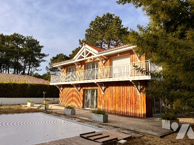 MAI 322m²