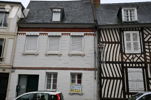 Maison 10 pièces 200 m² · à Eu · 200 m² · 230 000 €