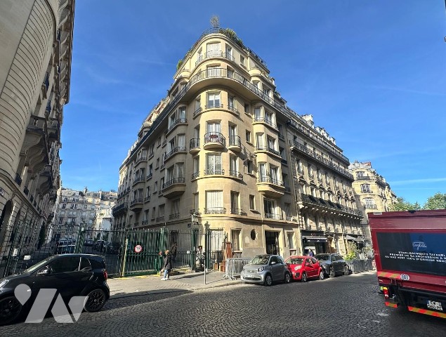 Appartement 3 pièces 65 m² · à Paris 16e Arrondissement · 65,2 m² · 590 000 €